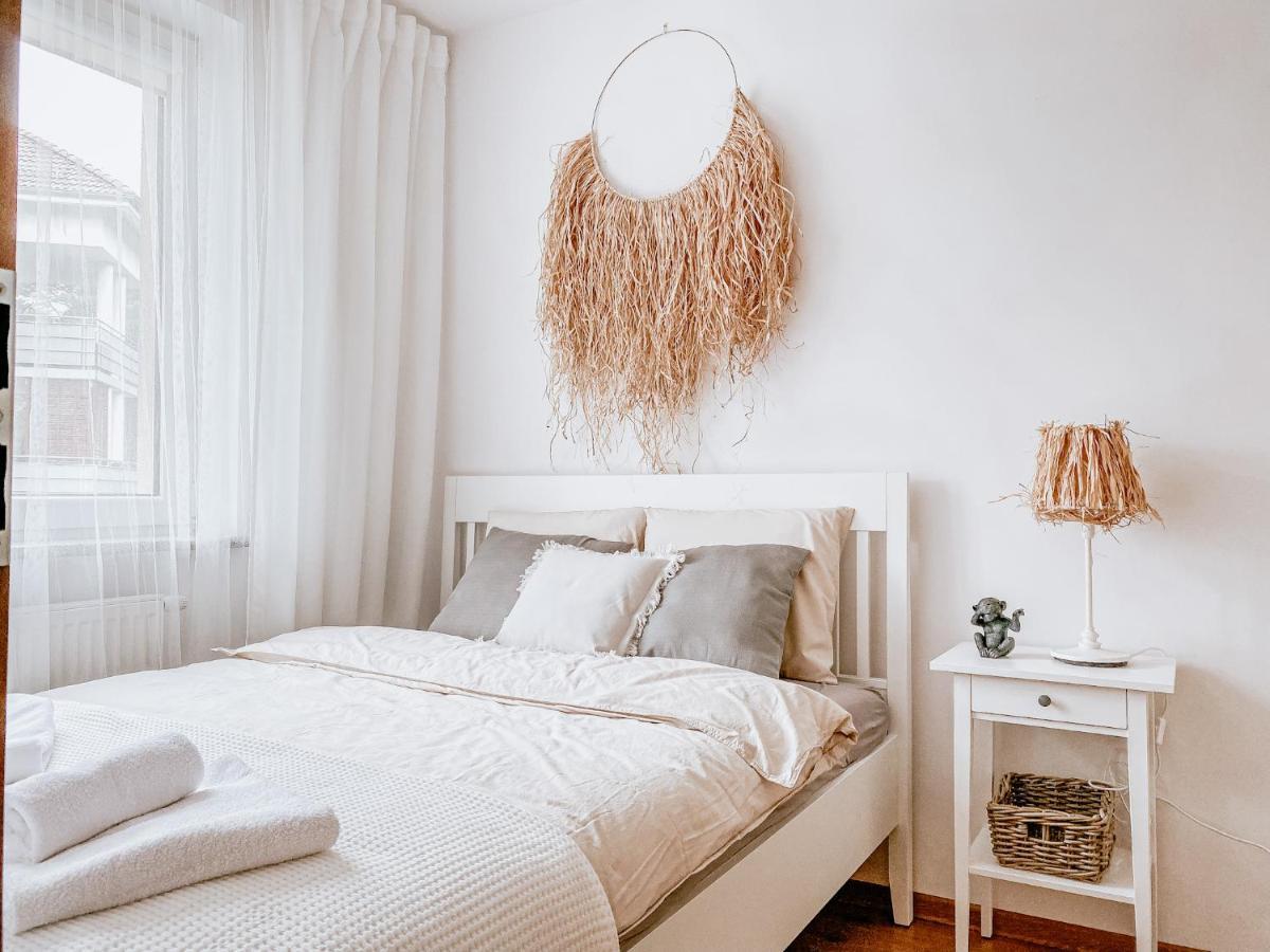 Apartamenty Flat White Ruczajowa Zielona Góra Exteriör bild