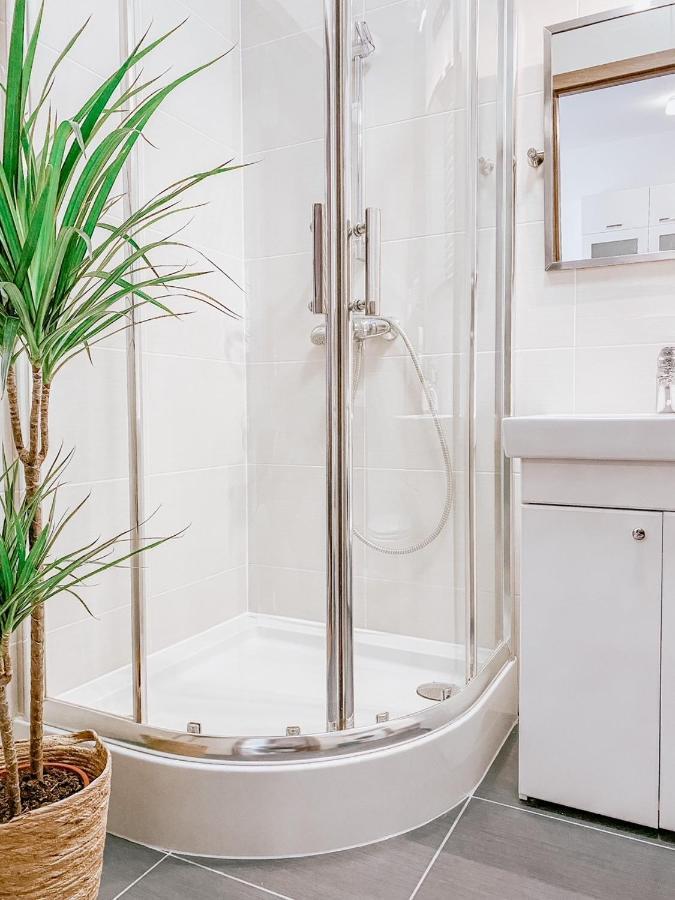 Apartamenty Flat White Ruczajowa Zielona Góra Exteriör bild